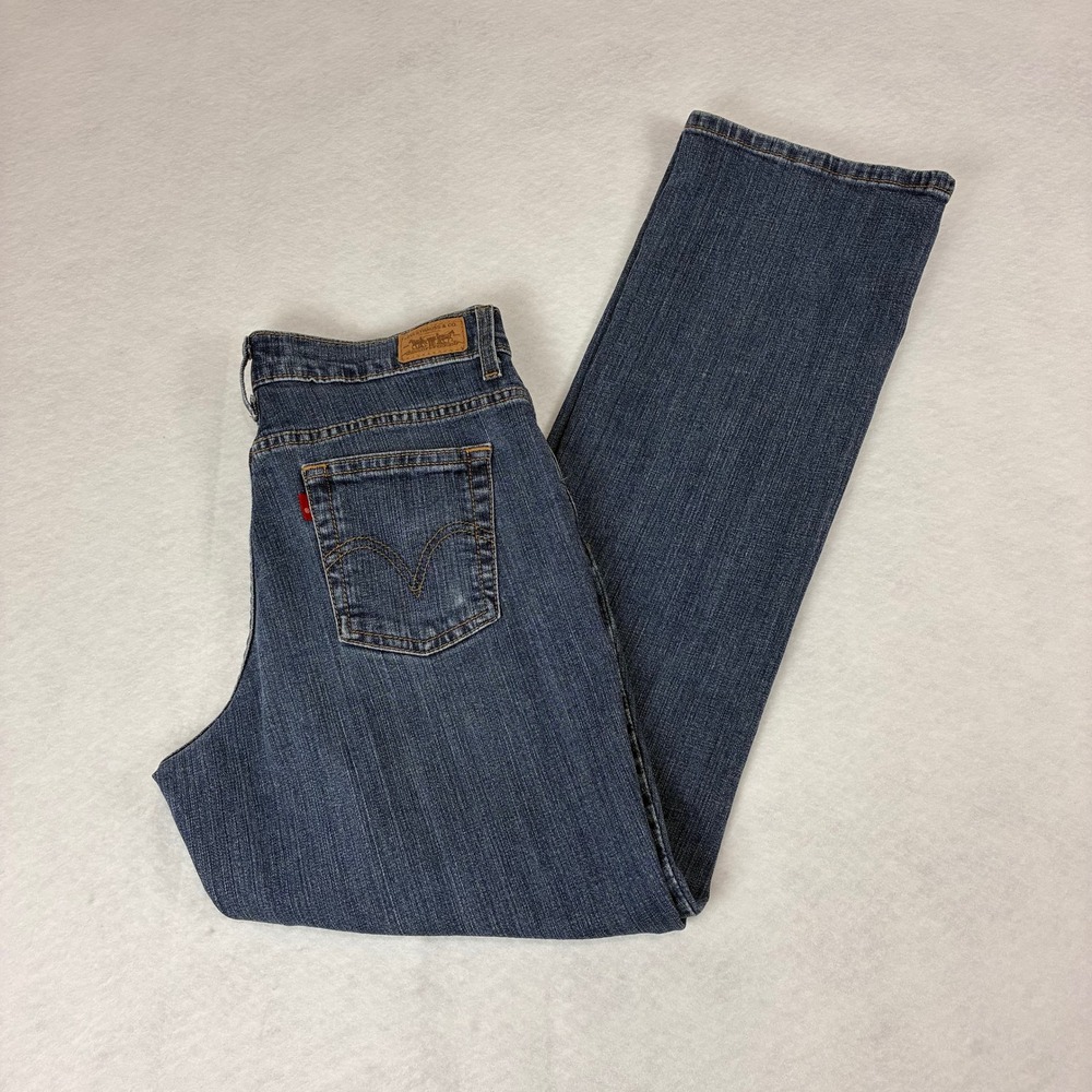 The Must Have Red Tag Levis 550 Relaxed Bootcut Jeans Classic Denim Rinse Size 6